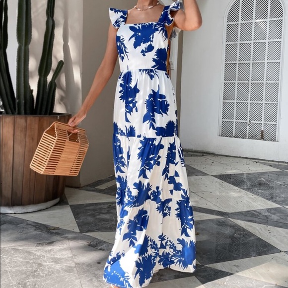 Boho blue white butterfly sleeve ruffle hem floral print tie back dress - Picture 4 of 10